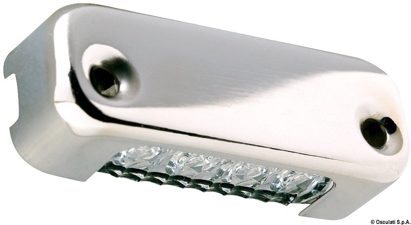 13.634.40_new09.jpg Luce cortesia Attwood 4 Led verticale - immagine 1